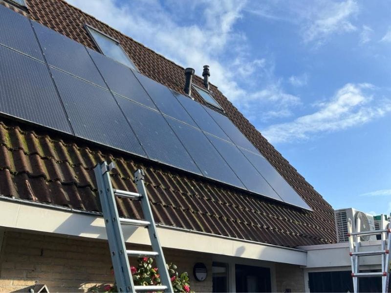 Zonnepanelen reinigen